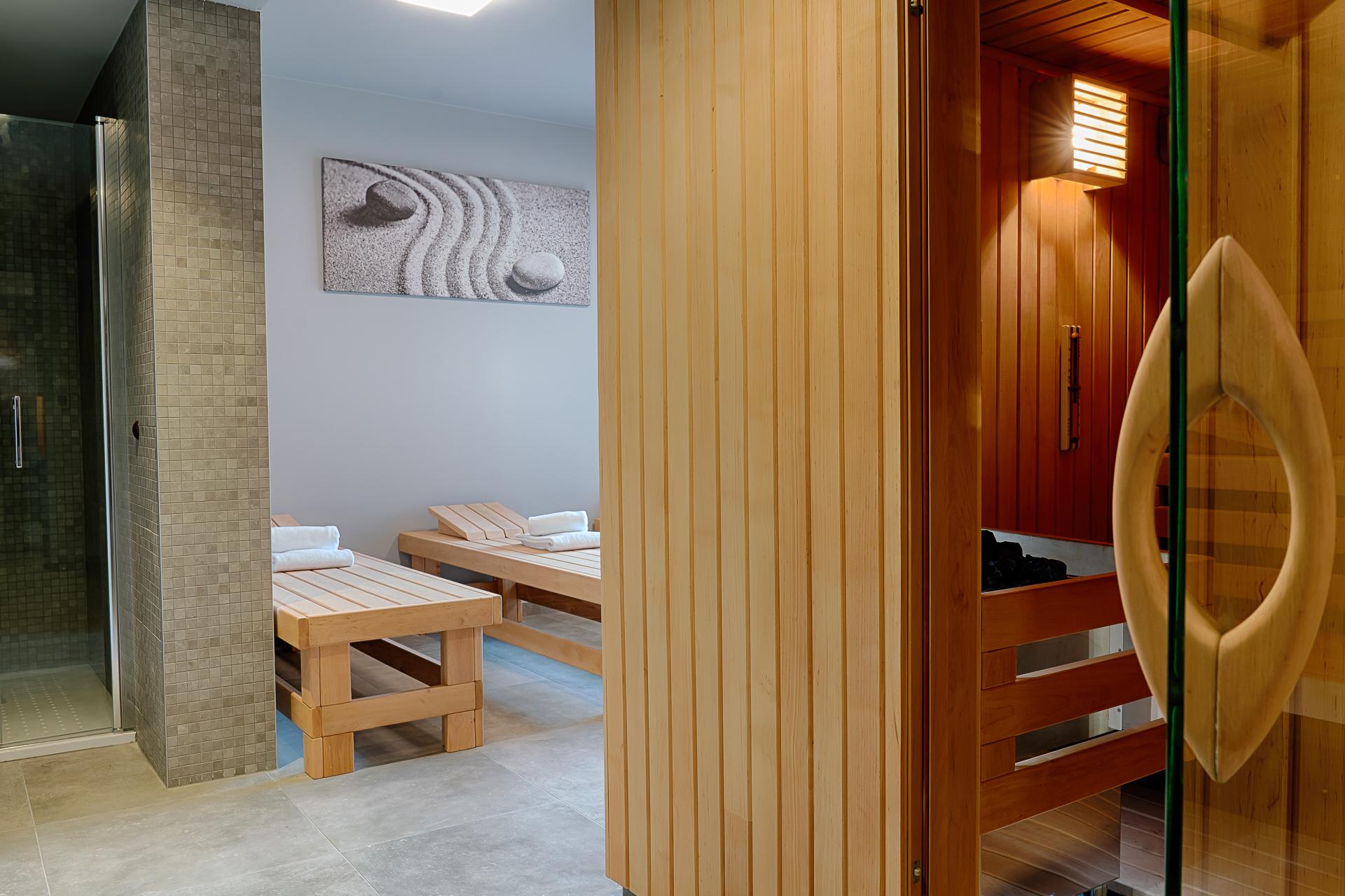 Focus Hotel Познан Екстериор снимка