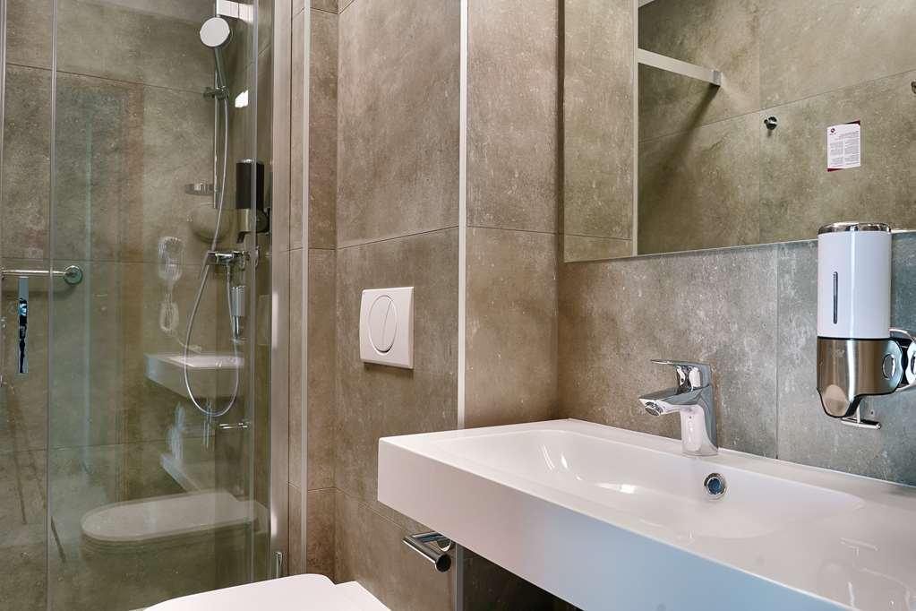 Focus Hotel Познан Стая снимка
