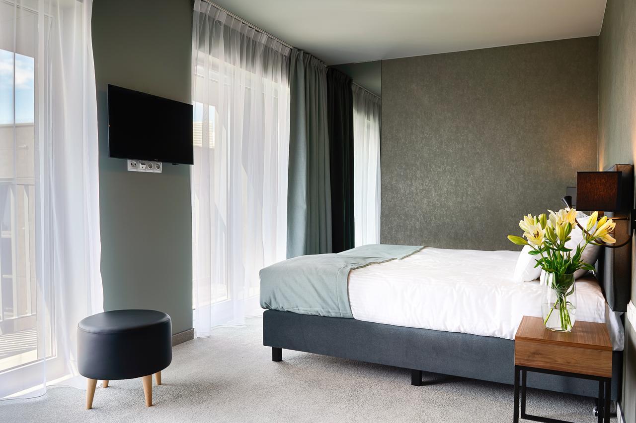 Focus Hotel Познан Екстериор снимка